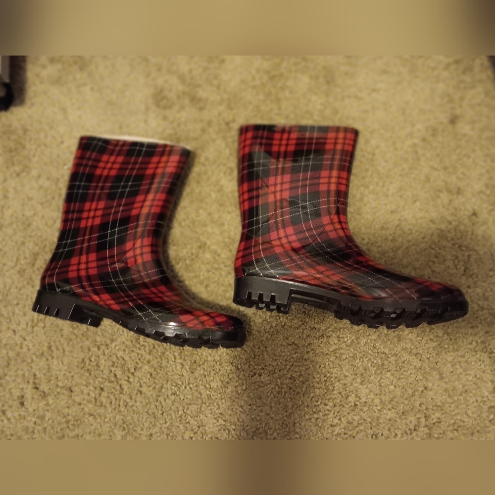 NEW CORKY'S RAIN BOOTS SIZE 11